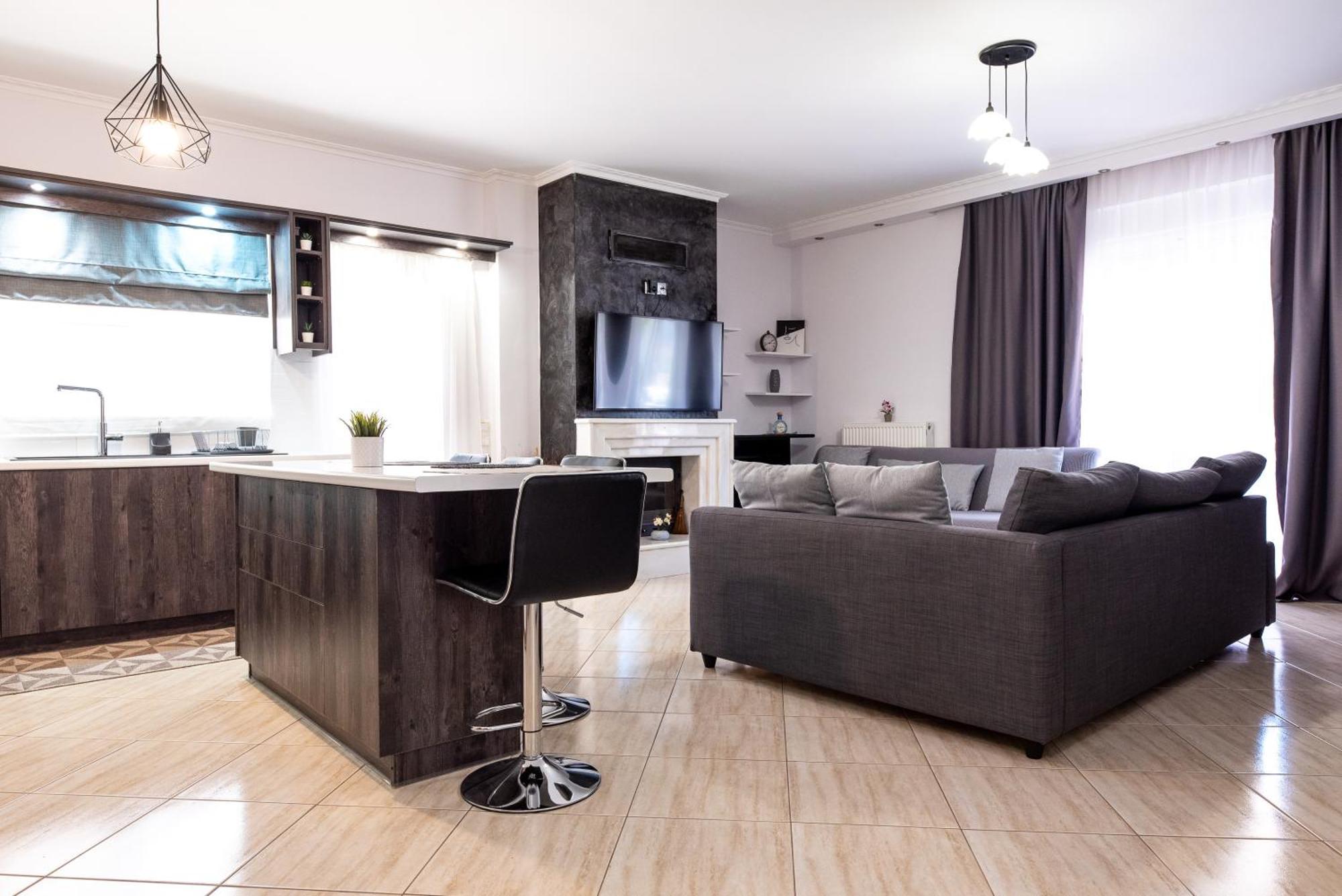Sea And Airport Apartment Artemida  Bagian luar foto